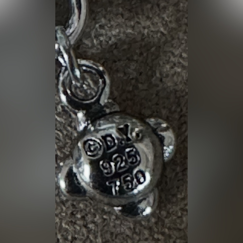 David Yurman
Cable Collectibles® Cookie
Classic Heart Bracelet,
4.5mm - Picture 12 of 16